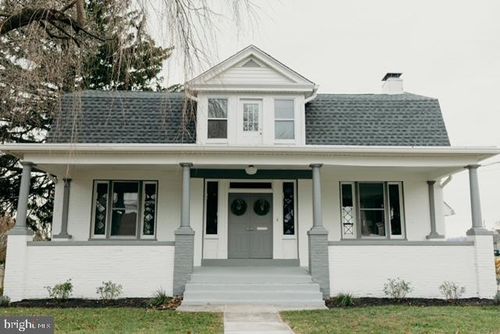 142 16th St, NEW CUMBERLAND, PA, 17070-1109 | Card Image