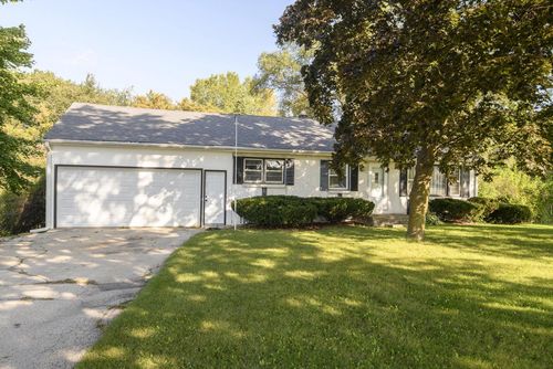 S71W23350 National Avenue Avenue, Vernon, WI, 53103 | Card Image