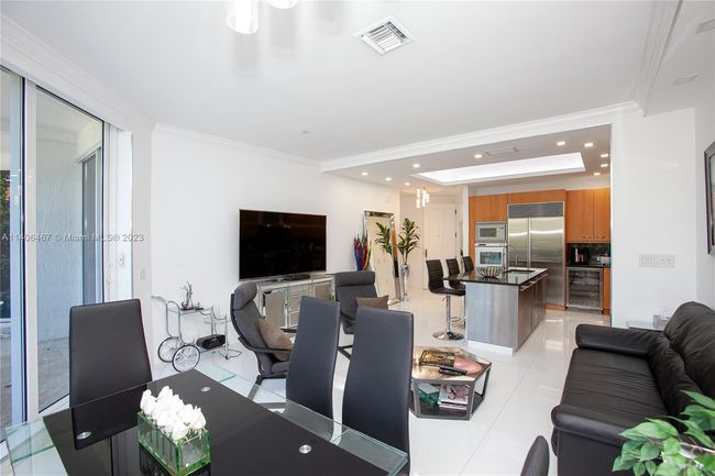 APT-104 - 6000 Island Blvd, Condo with 2 bedrooms, 2 bathrooms and null parking in Aventura FL | Image 14