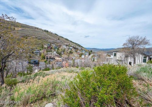 1-90 Prospect Ave, Park City, UT, 84060-7516 | Card Image