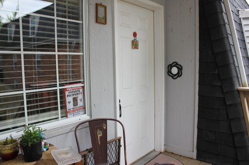 a-3-333 E 4th St, Frankfort, KY, 40601-2979 | Card Image