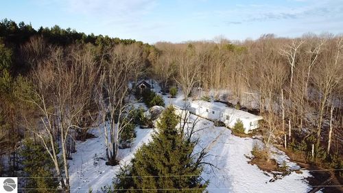 5766 Wallaker Rd, Benzonia, MI, 49616-8640 | Card Image