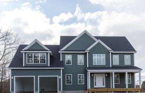 9-94-11-10 Haystack Circle, Pelham, NH, 03076 | Card Image