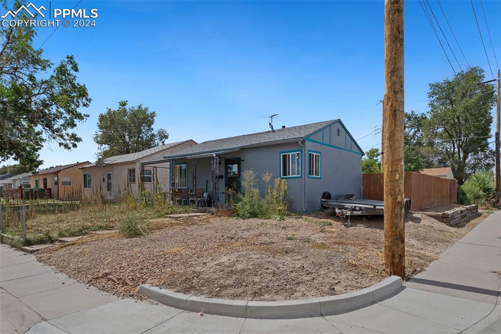 Henry Ave, Pueblo, CO 81005