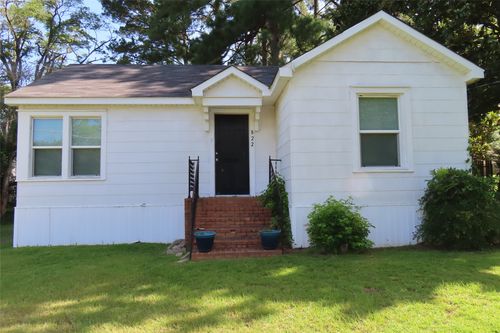 822 Butler St, Springhill, LA, 71075-2306 | Card Image
