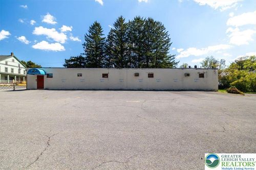 2241 Ridge Rd, Bangor, PA, 18013-5444 | Card Image