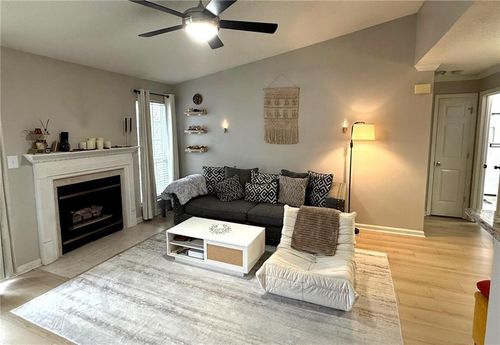 324 Granville Ct, Atlanta, GA, 30328-3434 | Card Image