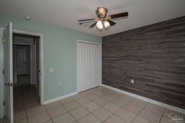 10091 Hillview Dr, House other with 3 bedrooms, 2 bathrooms and 2 parking in Pensacola FL | Image 7