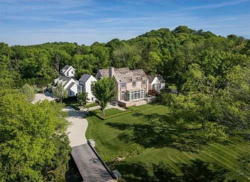 5623 Hillsboro Pike, Nashville, TN, 37215-4224 | Card Image