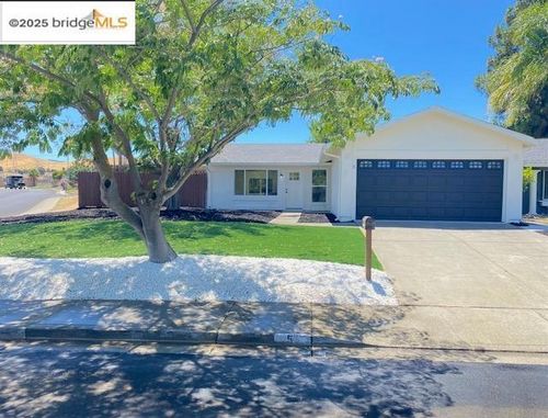 5 Dolphin Dr, Pittsburg, CA, 94565-3535 | Card Image