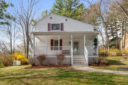 26 Hartford Ave N, Upton, MA, 01568-1651 | Card Image