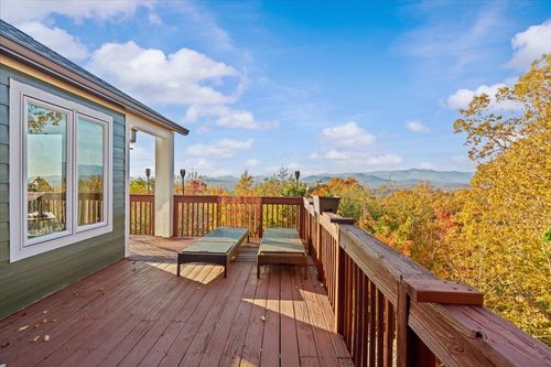 156 Overlook Dr, Pickens, SC, 29671-9720 | Card Image