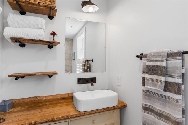 APT-3 - 166 Littleton Rd, Condo with 3 bedrooms, 3 bathrooms and 2 parking in Harvard MA | Image 26