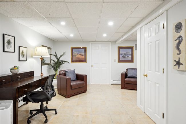 29 Wake Robin Trl, House other with 2 bedrooms, 2 bathrooms and 3 parking in Saunderstown RI | Image 19