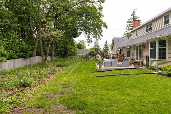 11 Meadowbrook Court, House other with 5 bedrooms, 5 bathrooms and null parking in GRAND CHUTE WI | Image 52