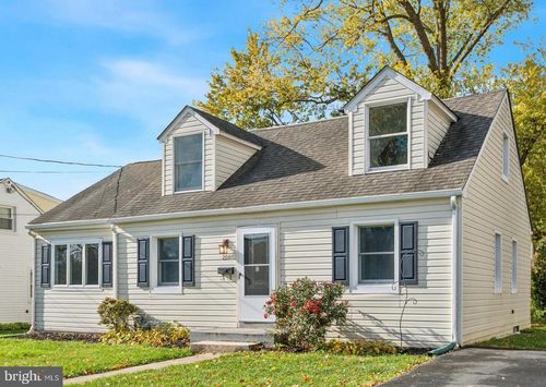 206 Decalb Ave, WILMINGTON, DE, 19804-3802 | Card Image