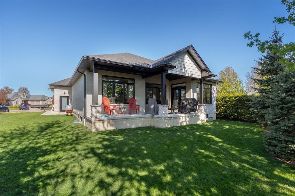 Residential in Lambton Shores 5