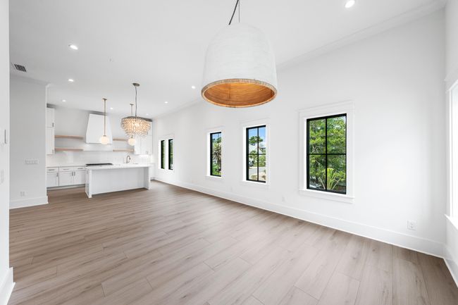 394 Grand Pointe-19 | Image 7
