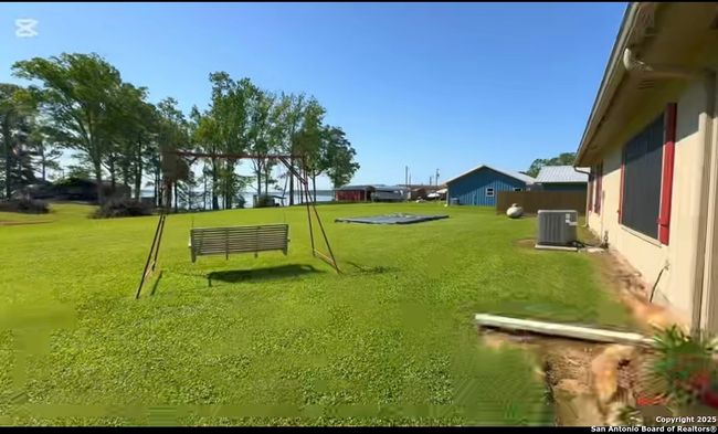 114 County Road 4808 E, House other with 3 bedrooms, 2 bathrooms and null parking in Broaddus TX | Image 4