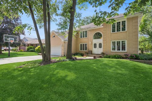2424 Pepper Tree Court, Lisle, IL, 60532 | Card Image