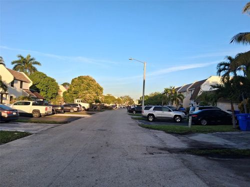 1349 Seaview, North Lauderdale, FL, 33068-3909 | Card Image