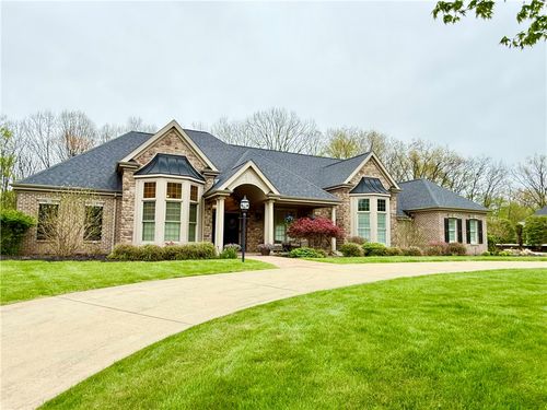 912 Champlain Pl, Adams Twp, PA, 15044 | Card Image