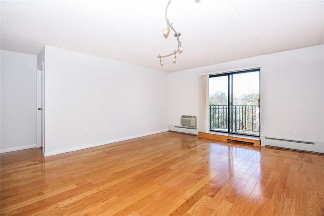 APT-404 - 123 Mamaroneck Ave, Condo with 2 bedrooms, 2 bathrooms and null parking in Mamaroneck NY | Image 4