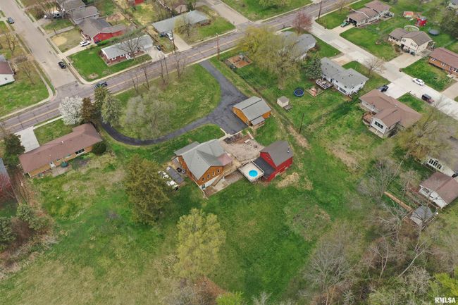 401 N 11 Th St, House other with 2 bedrooms, 2 bathrooms and null parking in Clinton IA | Image 31