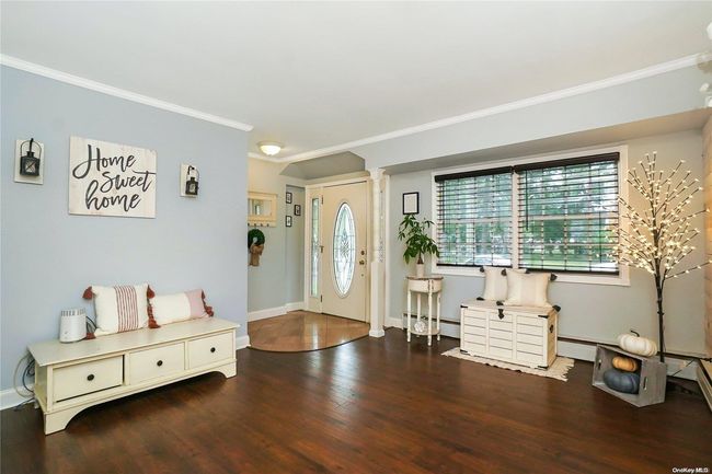 1107 Jefferson Ave, House other with 4 bedrooms, 2 bathrooms and null parking in West Islip NY | Image 5