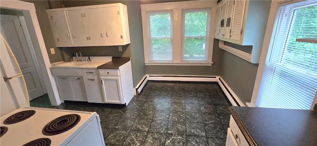 104 Main St, Home with 10 bedrooms, 5 bathrooms and null parking in Stamford NY | Image 18