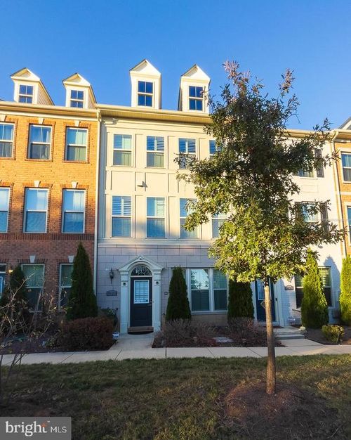 3620 Commodore Joshua Barney Dr, WASHINGTON, DC, 20018-4452 | Card Image