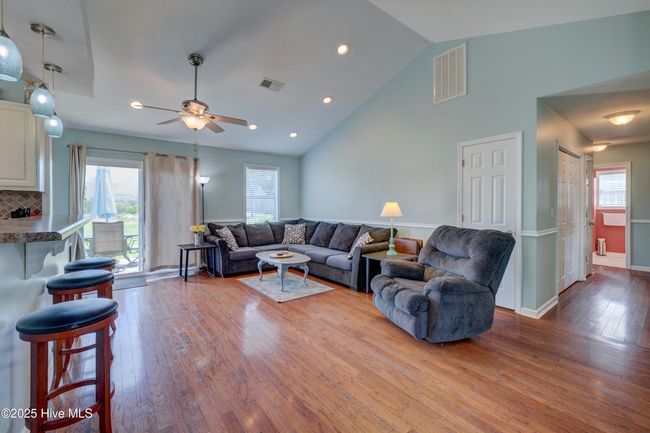 71 Twin Oaks Dr, House other with 3 bedrooms, 3 bathrooms and null parking in Hampstead NC | Image 6