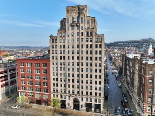 30 E Central Pkwy, Cincinnati, OH, 45202-1117 | Card Image