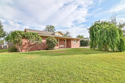 3111 W Michigan Ave, Midland, TX, 79701-6222 | Card Image