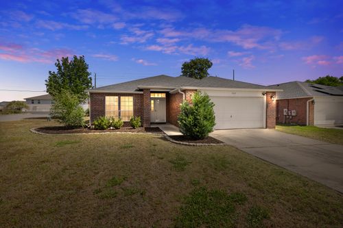 202 Limestone Cir, Crestview, FL, 32539-5794 | Card Image