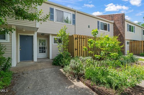 apt-e7-220 Elizabeth Street, Chapel Hill, NC, 27514 | Card Image