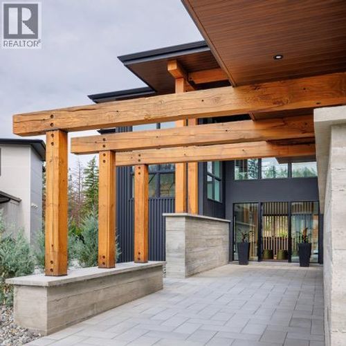 10248 Beacon Hill Dr, Lake Country, BC, V4V0A9 | Card Image