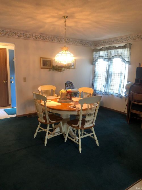 605 E Jackson St, Mulberry, IN, 46058-9539 | Card Image