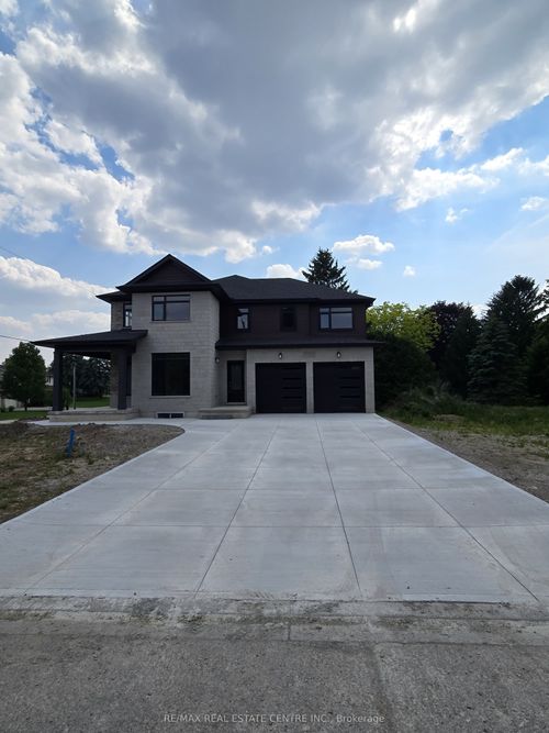4 Elm St, Ingersoll, ON, N5C1R8 | Card Image