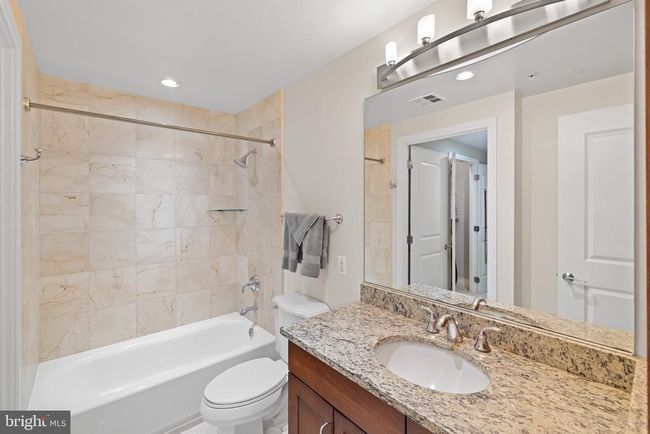 APT-213 - 8220 Crestwood Heights Dr, Condo with 1 bedrooms, 1 bathrooms and null parking in MCLEAN VA | Image 19