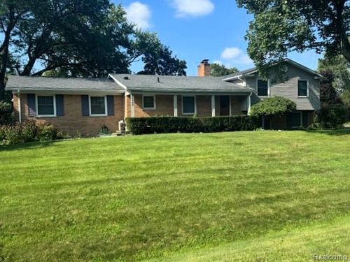 2666 Townhill, Troy, MI, 48084-1080 | Card Image