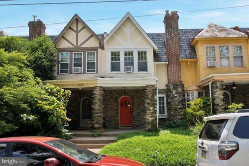 7510 Boyer St, PHILADELPHIA, PA, 19119-1603 | Card Image