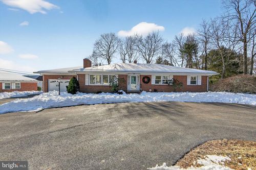 289 W Chestnut Hill Rd, NEWARK, DE, 19713-2212 | Card Image