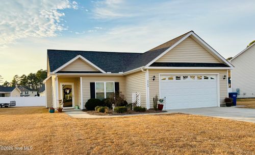 4364 Bristlecone Dr, Ayden, NC, 28513-7284 | Card Image