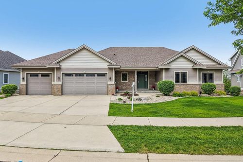 1405 Emerald Court, WAUNAKEE, WI, 53597 | Card Image
