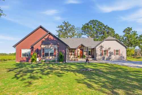 8161 Falcon Rd, Neosho, MO, 64850-7199 | Card Image