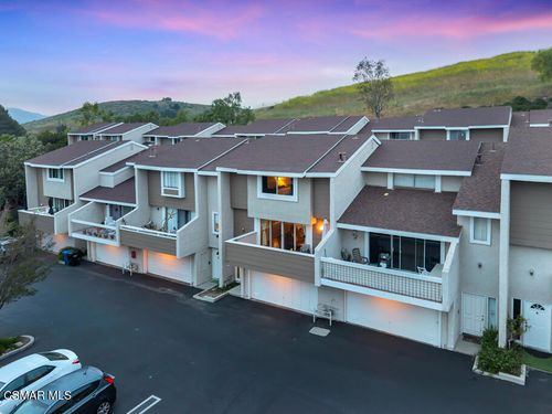 749 Warwick Ave, Thousand Oaks, CA, 91360-3719 | Card Image