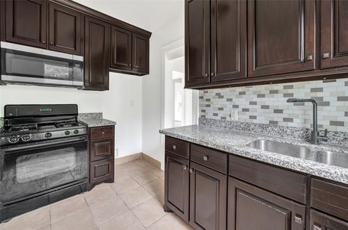 apt-2-2506 Keene St, Houston, TX, 77009-7764 | Card Image