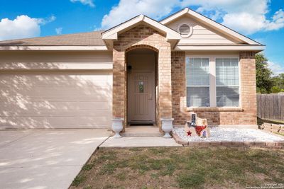 919 Rustic Lgt, House other with 3 bedrooms, 2 bathrooms and null parking in San Antonio TX | Image 3