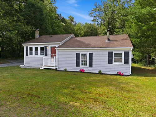 1392 Putnam Pike, Chepachet, RI, 02814-1129 | Card Image